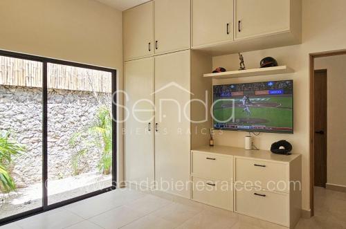 1700-50608-Casa-Tiki-Tiki-en-venta-de-una-planta-en-Cholul-Merida-modelo-B-con-alberca_(10).jpg
