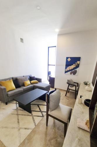 1715-47470-Casa-de-una-planta-con-tres-recamara-en-preventa-en-Oviedo_(13).jpg