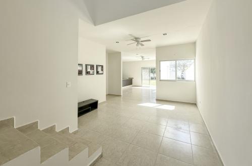 1719-47983-Casa-en-renta-de-3-habitaciones-en-Salomea-Conkal_(8).jpg