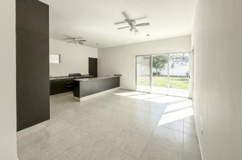 1719-47985-Casa-en-renta-de-3-habitaciones-en-Salomea-Conkal_(10).jpg