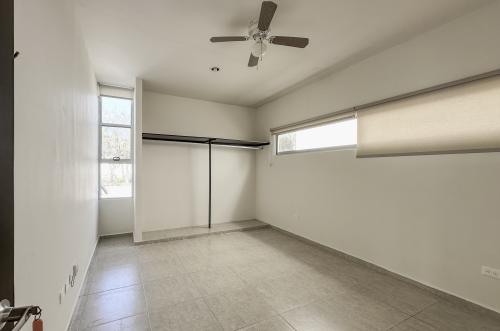 1719-47990-Casa-en-renta-de-3-habitaciones-en-Salomea-Conkal_(15).jpg
