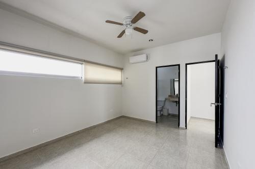 1719-47991-Casa-en-renta-de-3-habitaciones-en-Salomea-Conkal_(16).jpg