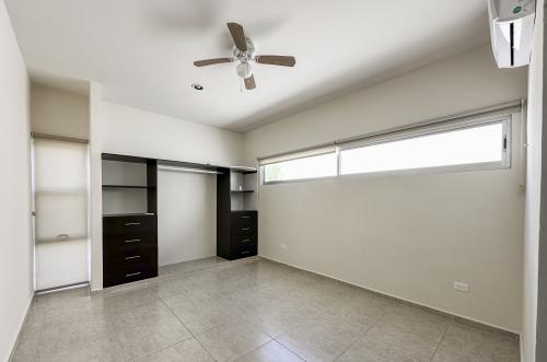 1719-48001-Casa-en-renta-de-3-habitaciones-en-Salomea-Conkal_(26).jpg