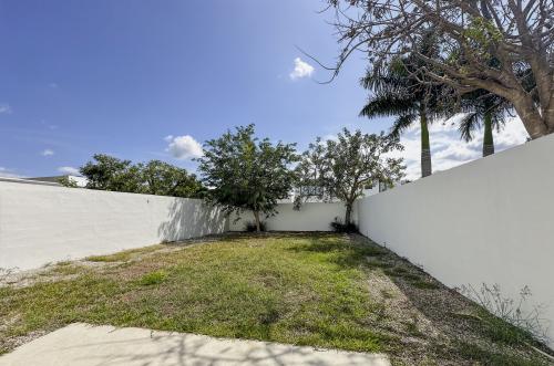 1719-48012-Casa-en-renta-de-3-habitaciones-en-Salomea-Conkal_(36).jpg