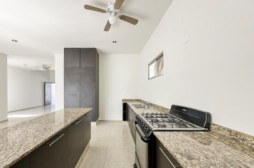 1719-48013-Casa-en-renta-de-3-habitaciones-en-Salomea-Conkal_(38).jpg