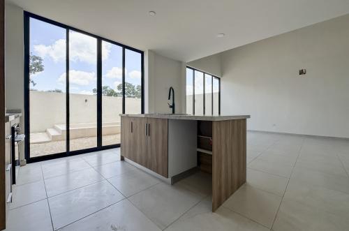 1732-50739-Casa-en-venta-en-Naia-Residencial-Conkal-con-recamara-en-planta-baja-Ikkil-Plus_(14).jpg