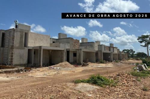 1736-50495-Casas-en-venta-en-la-privada-Gran-Bosco-Conkal-Merida-una-planta-con-alberca_(5).jpg