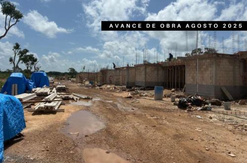 1736-50496-Casas-en-venta-en-la-privada-Gran-Bosco-Conkal-Merida-una-planta-con-alberca_(7).jpg