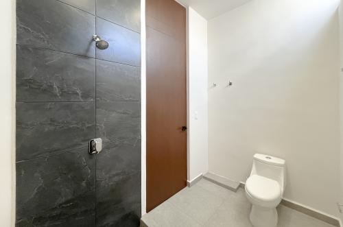 1739-48838-Casa-en-venta-en-Cholul-Merida-Privada-Morera-3-recamaras-y-alberca_(47).jpg