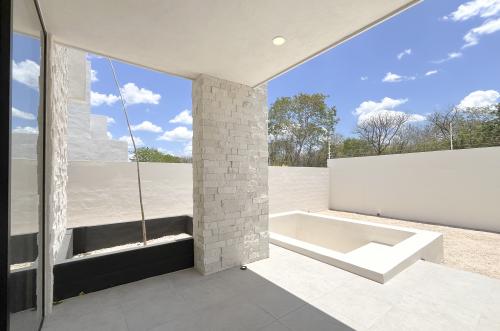 1739-48846-Casa-en-venta-en-Cholul-Merida-Privada-Morera-3-recamaras-y-alberca_(56).jpg