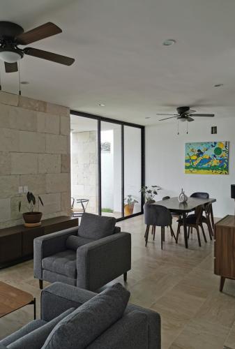 1748-48702-Casa-en-venta-de-3-habitaciones-en-Fiora-zona-de-Cholul-en-Merida_(10).jpg