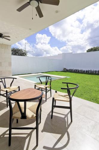 1748-48707-_Casa-en-venta-de-3-habitaciones-en-Fiora-zona-de-Cholul-en-Merida_(3).jpg