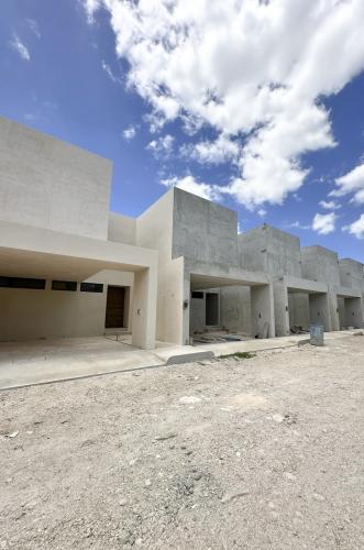 1773-49170-Casa-en-venta-en-Merida-Temozon-Abite-de-3-recamaras-en-privada-residencial_(1).jpg