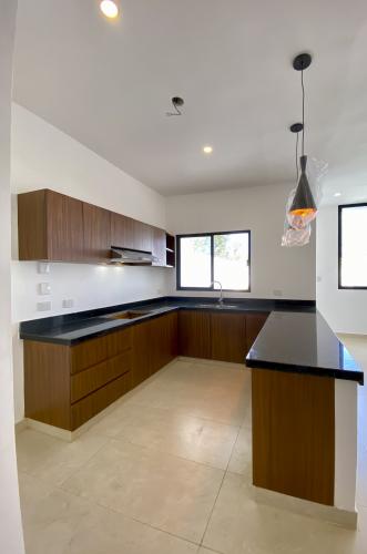 1799-49776-Casa-en-venta-en-Merida-Temozon-Norte-de-dos-plantas-con-equipamiento_(15).jpg