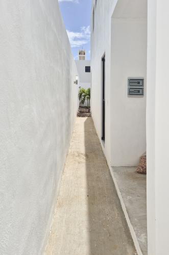 1834-50839-Casa-en-Venta-en-Gran-San-Pedro-Cholul-coN-habitación-en-planta-baja-y-alberca_(17).jpg