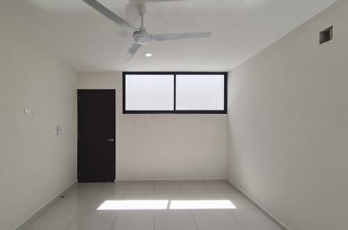 1834-50855-Casa-en-Venta-en-Gran-San-Pedro-Cholul-coN-habitación-en-planta-baja-y-alberca_(33).jpg