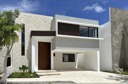 1855-50902-Casa-en-venta-en-Merida-Unica-Living-de-2-plantas-con-recamara-en-planta-baja_(2).jpg