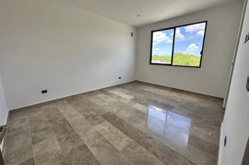 1855-50921-Casa-en-venta-en-Merida-Unica-Living-de-2-plantas-con-recamara-en-planta-baja_(21).jpg