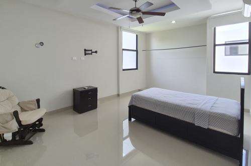 1858-50970-Casa-en-Renta-en-Privada-ubicada-en-Cholul-Merida-Amueblada-y-Equipada_(35).jpg