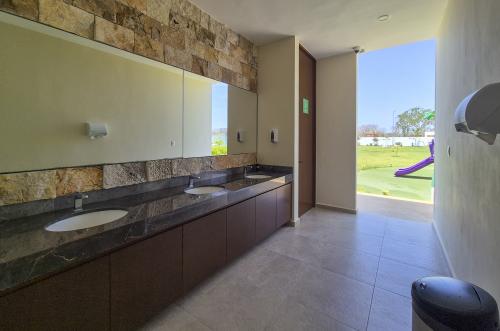 1942-53015-Lotes-Residenciales-en-Venta-en-Privada-Ciudad-Central-con-amenidades_(18).jpg