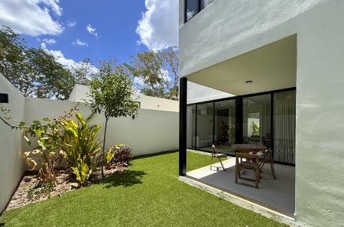 1951-53083-Casa-en-venta-en-privada-EMANA-Conkal-con-dos-recamaras-family-room_(10).jpg