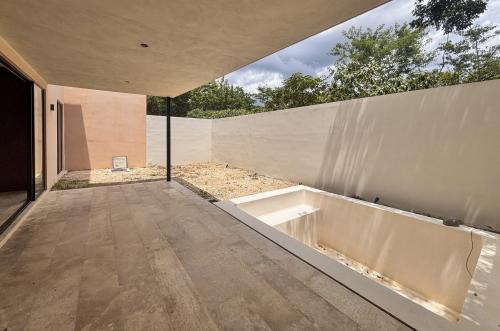 2009-54221-Casa-en-venta-en-el-norte-de-Mérida-Cholul-de-3-recámaras-con-estudio_(12).jpg
