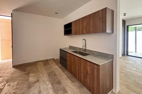 2009-54241-Casa-en-venta-en-el-norte-de-Mérida-Cholul-de-3-recámaras-con-estudio_(32).jpg