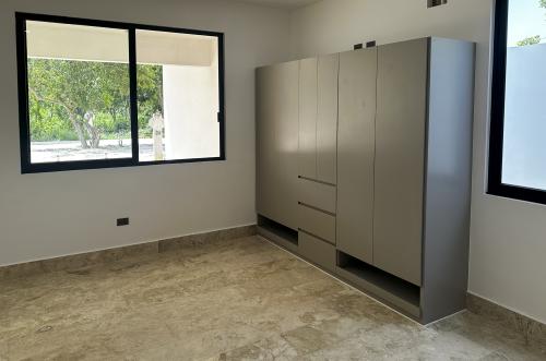 2013-54437-Casa-en-venta-en-privada-Nuukul-Temozon-Norte-con-electrodomesticos-incluidos_(6).jpg