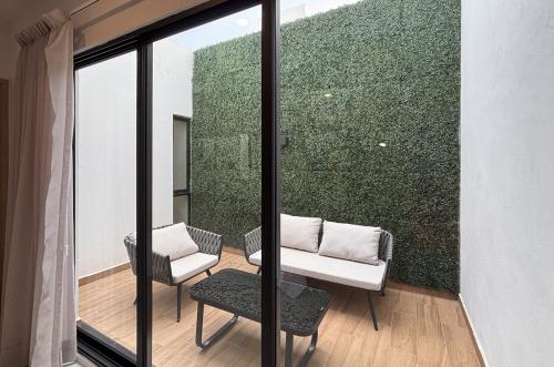 2029-54802-Casa_estilo-Townhouse-en-venta-en-cholul-al-norte-de-Merida-THULA-CITY-HOME__(21).jpg
