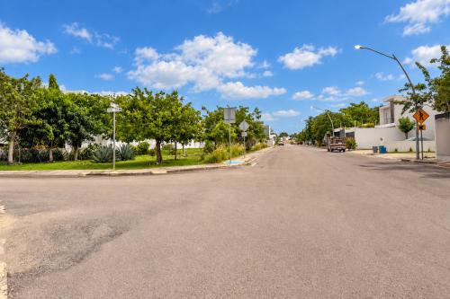 2030-54875-Lotes-Residenciales-Urbanizados-en-Venta-en-Cholul-Mérida_(2).png