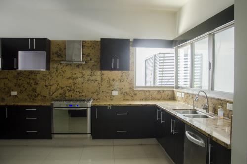 220-49355-casa-en-renta-de-lujo-montes-de-ame-merida-6.jpg