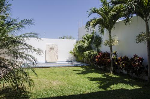 220-49396-casa-en-renta-de-lujo-montes-de-ame-merida-56.jpg