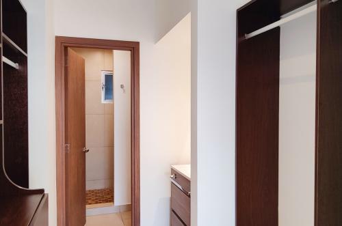 456-35469-21GM-08-Departamento-en-renta-en-Via-Montejo-Merida-Torre-Atlantida-Piso-8-_(8).jpg