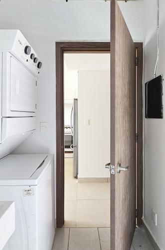 457-49573-Departamento-en-venta-en-Vía-Montejo-Mérida-de-una-habitación-equipado-Nivel-9_(15).jpg