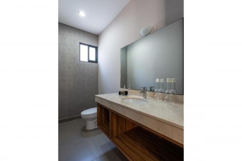 654-23657-20WE-24_casas_con_doble_altura_con_alberca_en_privada_en_temozón_merida-12.jpg