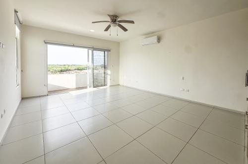 663-53597-Casa-en-renta-3-habitaciones-con-Piscina-en-Privada-Kanan-Conkal_(8).jpg