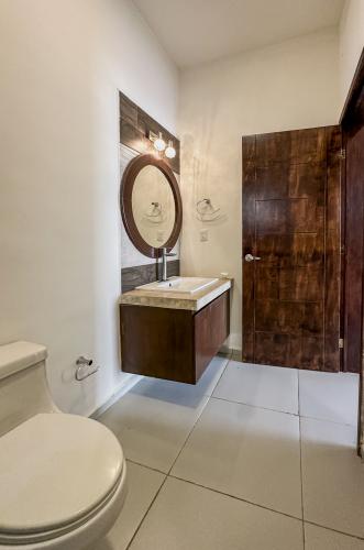 663-53614-Casa-en-renta-3-habitaciones-con-Piscina-en-Privada-Kanan-Conkal_(26).jpg