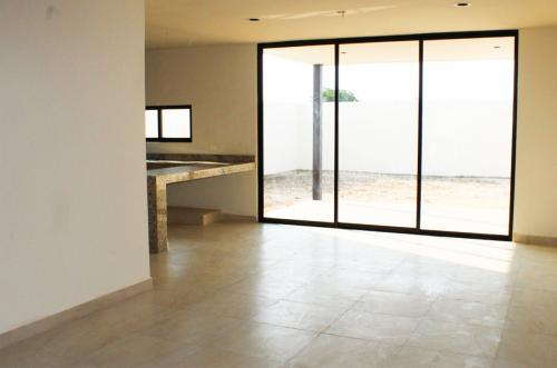 713-17953-21KG-06-Casa-en-venta-de-3-habitaciones-con-piscina-y-techoa-doble-altura-en-Conkal-023.jpg