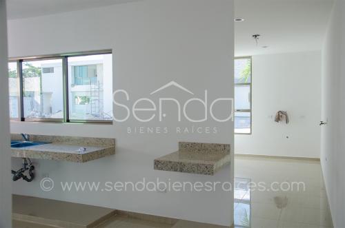 741-23392-21KG-13_-_Casa_en_venta_de_un_piso_en_esquina_con_piscina_y_terreno_grande_en_Merida_norte-15.jpg