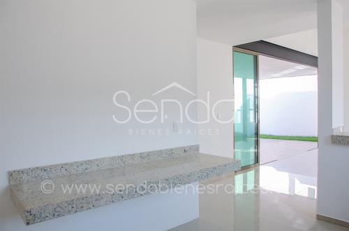 741-23394-21KG-13_-_Casa_en_venta_de_un_piso_en_esquina_con_piscina_y_terreno_grande_en_Merida_norte-17.jpg