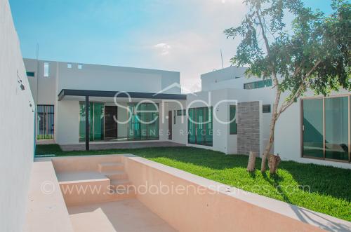 741-23403-21KG-13_-_Casa_en_venta_de_un_piso_en_esquina_con_piscina_y_terreno_grande_en_Merida_norte-26.jpg