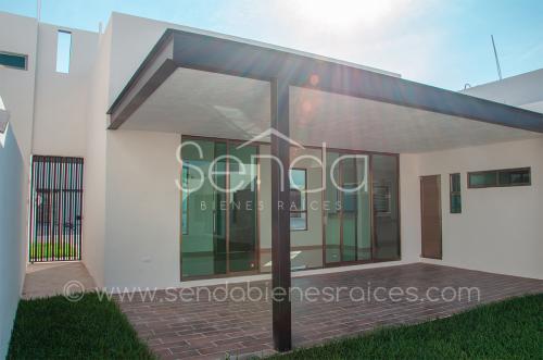 741-23405-21KG-13_-_Casa_en_venta_de_un_piso_en_esquina_con_piscina_y_terreno_grande_en_Merida_norte-28.jpg