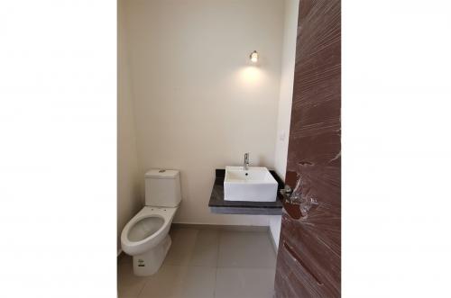 894-24034-21KG-52_-_Casa_en_venta_de_3_habitaciones_con_cochera_techada_piscina_e_hidroneumatico-08.jpg