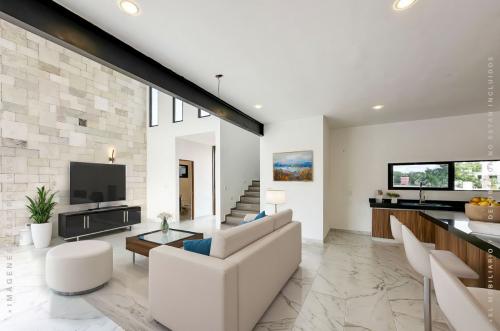906-47363-Casa-en-venta-de-4-habitaciones-con-alberca-en-Bosques-de-Conkal-norte-de-Merida-(IA)_(3).jpg
