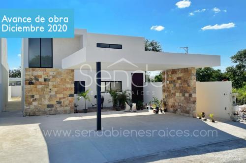 CS-589-casa-en-venta-con-piscina-en-dizitya-merida-02.jpg
